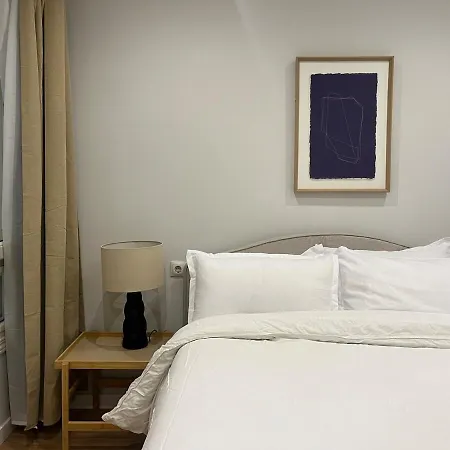 Apartamento Lufia Flats 3 *